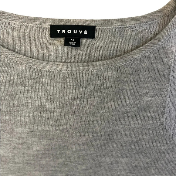 Gray Trouvé sweater lightweight, flattering. Size XS like-new condition - Picture 3 of 3